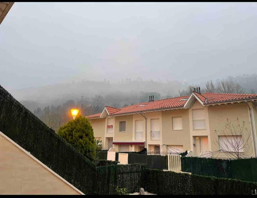 Willa Casa En La Montana Con Piscina De Temporada Arredondo Zewnętrze zdjęcie