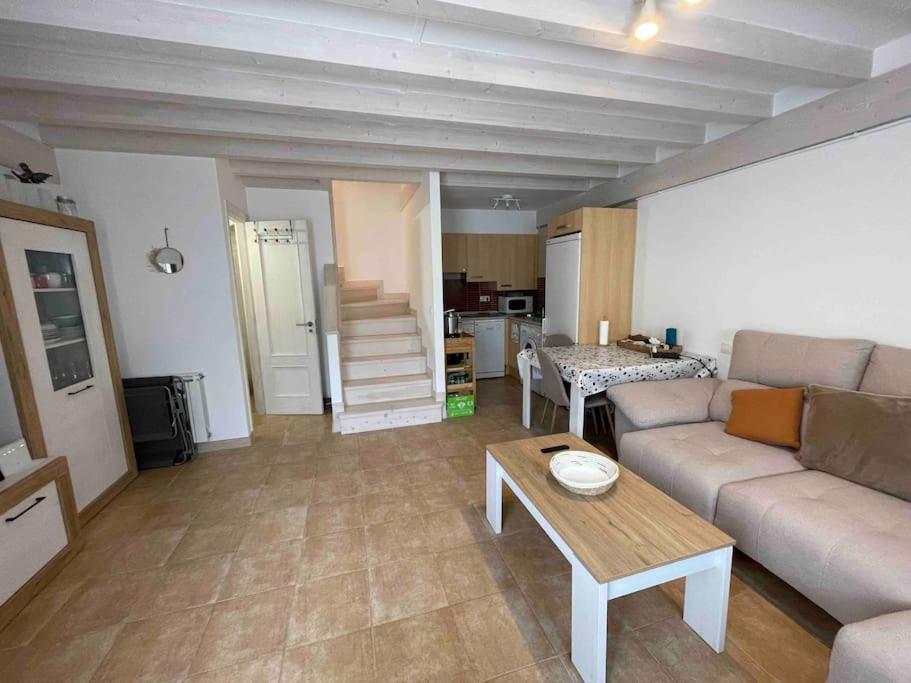 Willa Casa En La Montana Con Piscina De Temporada Arredondo Zewnętrze zdjęcie