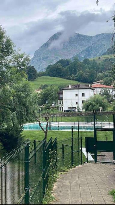 Willa Casa En La Montana Con Piscina De Temporada Arredondo Zewnętrze zdjęcie